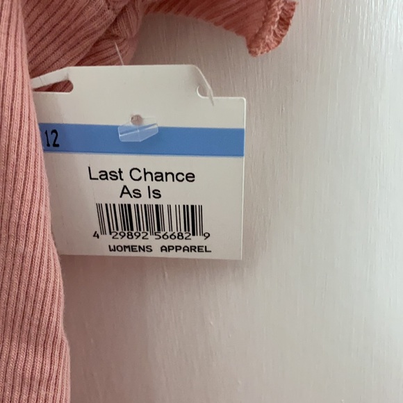 Cute Top! - Picture 3 of 4